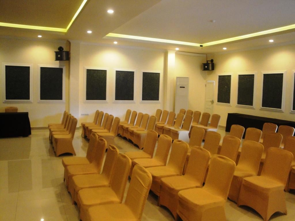 Ramayana Hotel Makassar Exterior photo