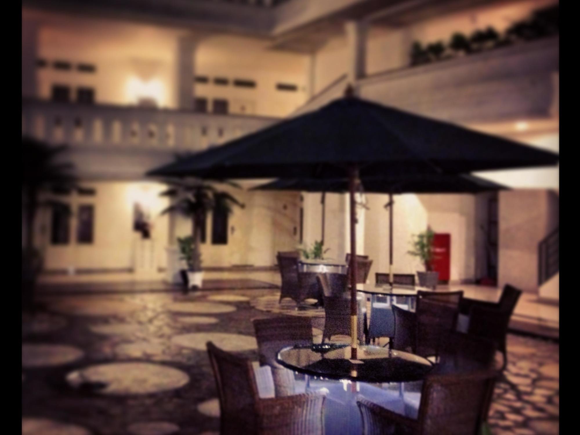 Ramayana Hotel Makassar Exterior photo