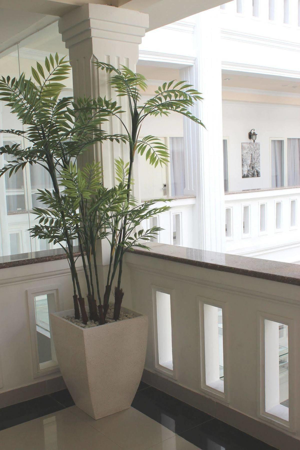 Ramayana Hotel Makassar Exterior photo